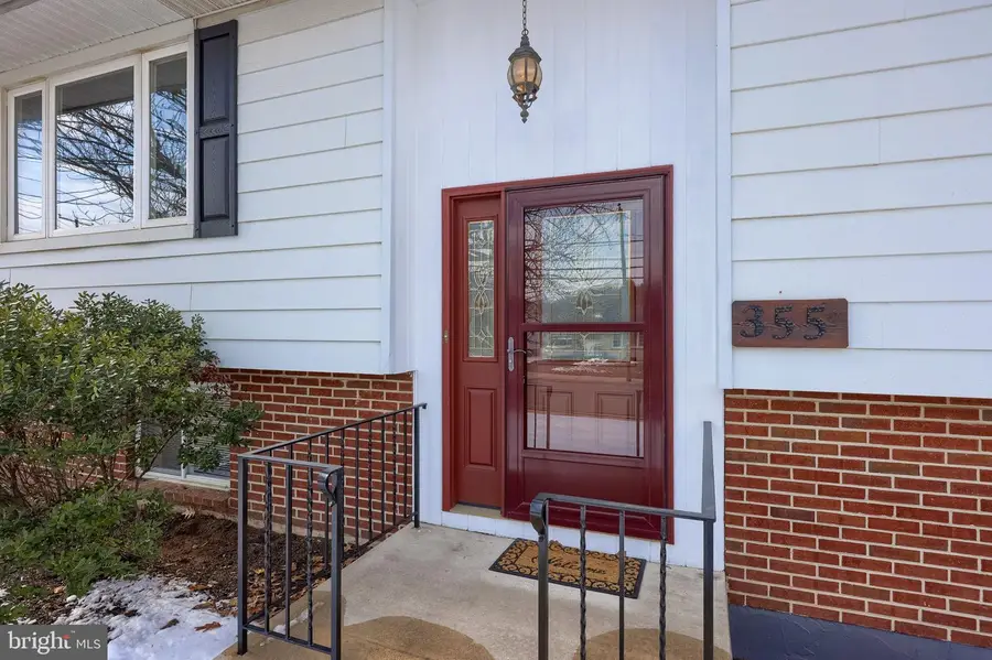 355 E Fulton St, Ephrata, PA 17522 - #3