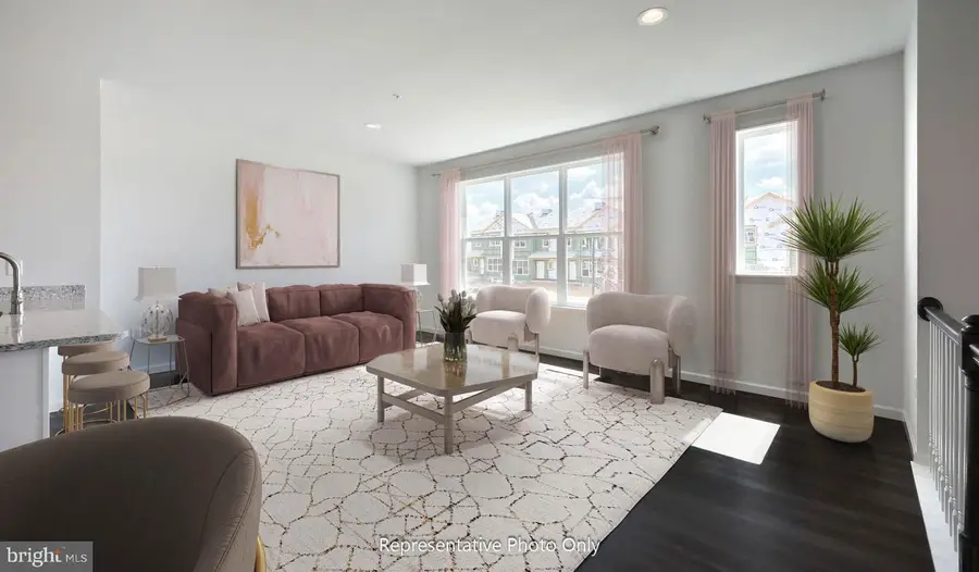 22 N Conifer Dr, Elizabethtown, PA 17022 - #3