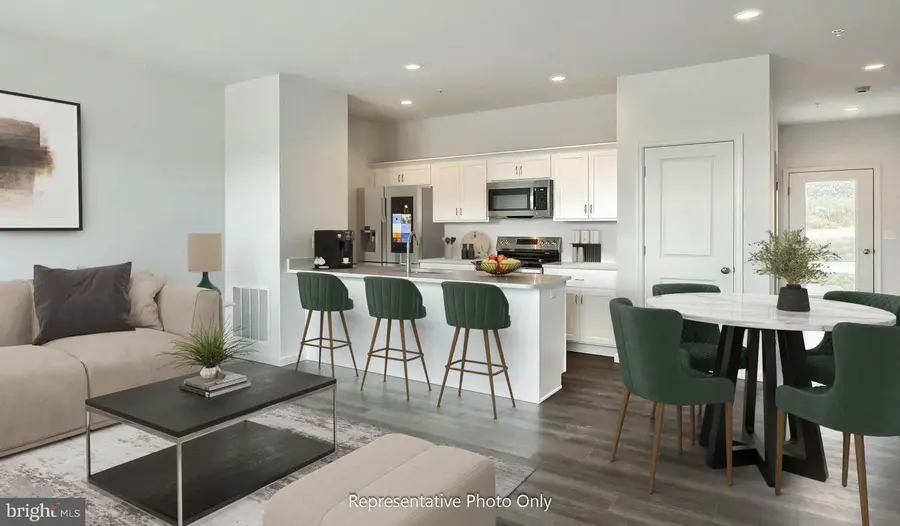 26 N Conifer Dr, Elizabethtown, PA 17022 - #2