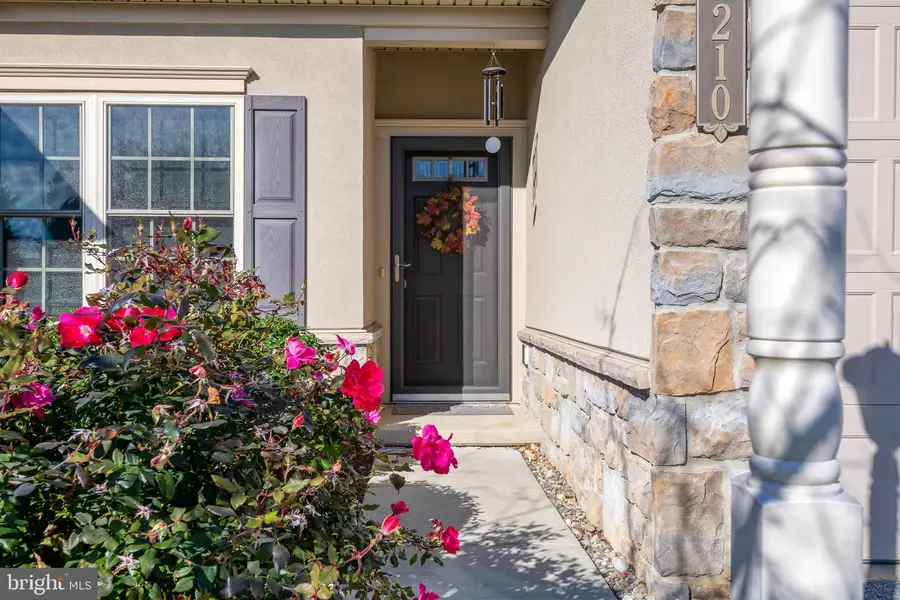 1210 Cantebury Dr, Mount Joy, PA 17552 - #3