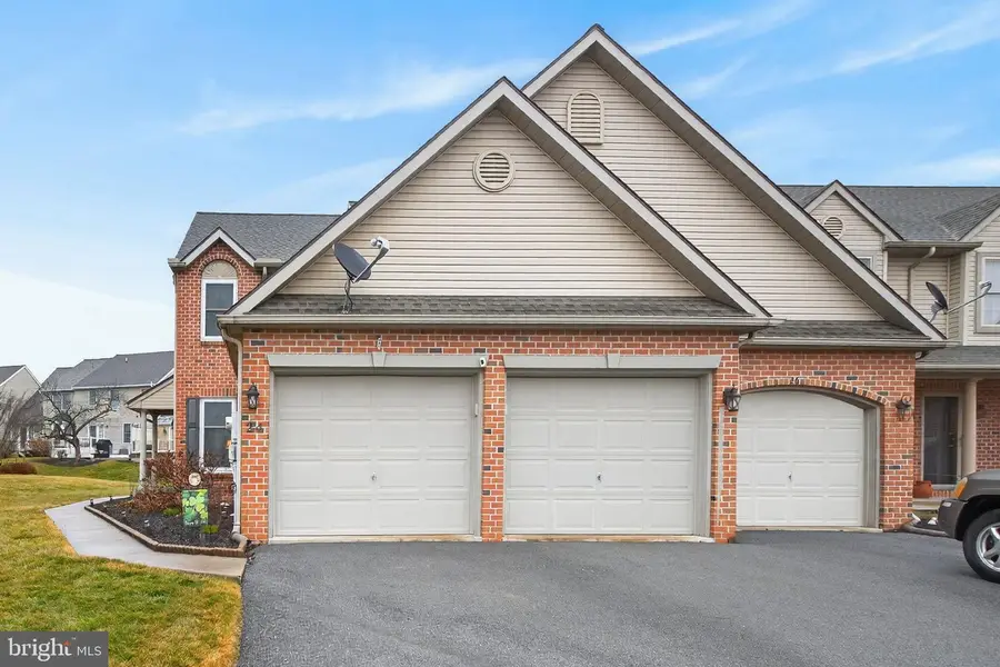 24 Spring Hill Ln, Mountville, PA 17554 - #2