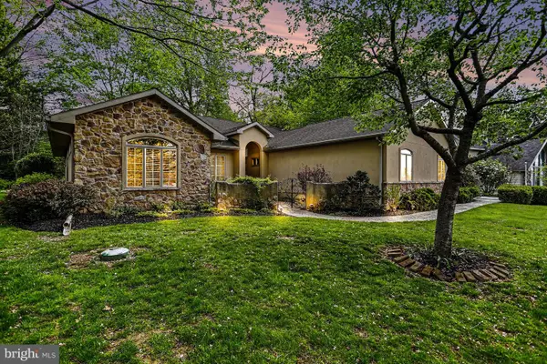 615 W 3rd Ave, LITITZ, PA 17543