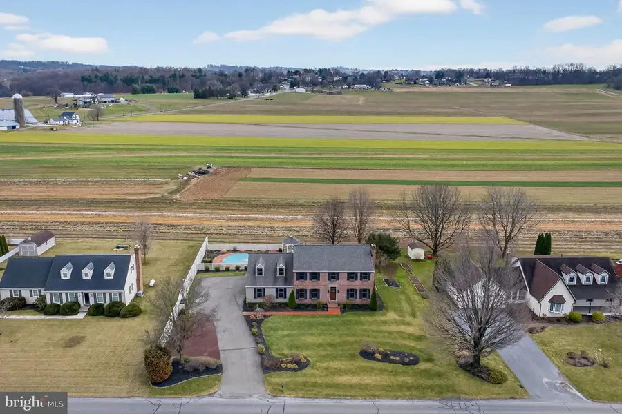 414 Twin Elm Rd, Strasburg, PA 17579 - #2