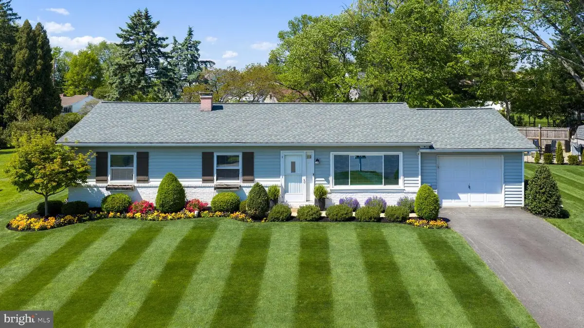 48 Vista Dr, Marietta, PA 17547 - #1