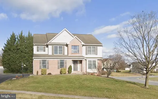 815 Buckingham Blvd, ELIZABETHTOWN, PA 17022