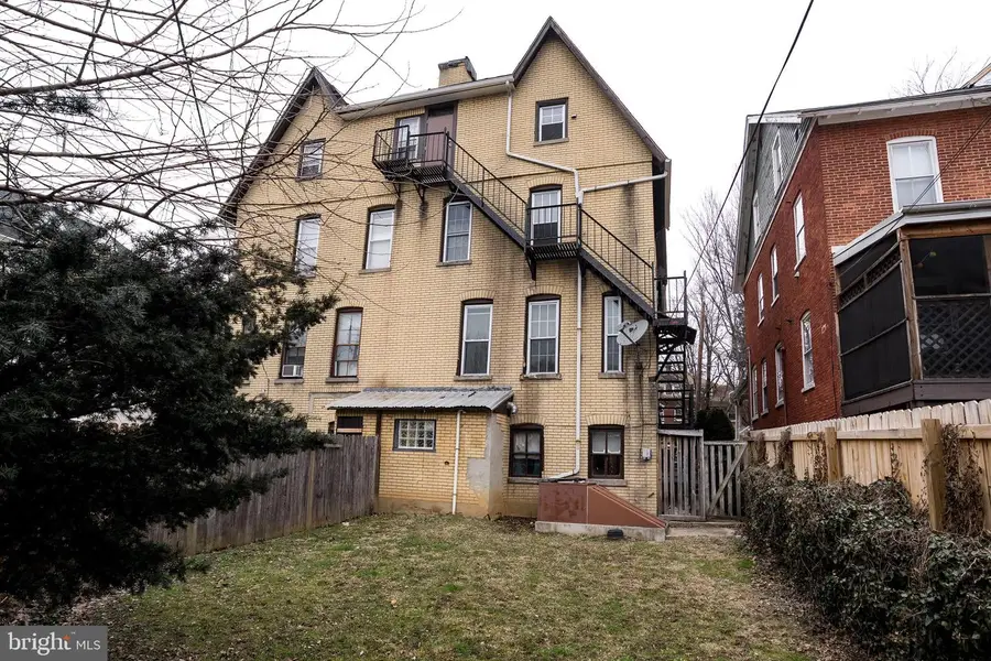 526 W James St, Lancaster, PA 17603 - #3