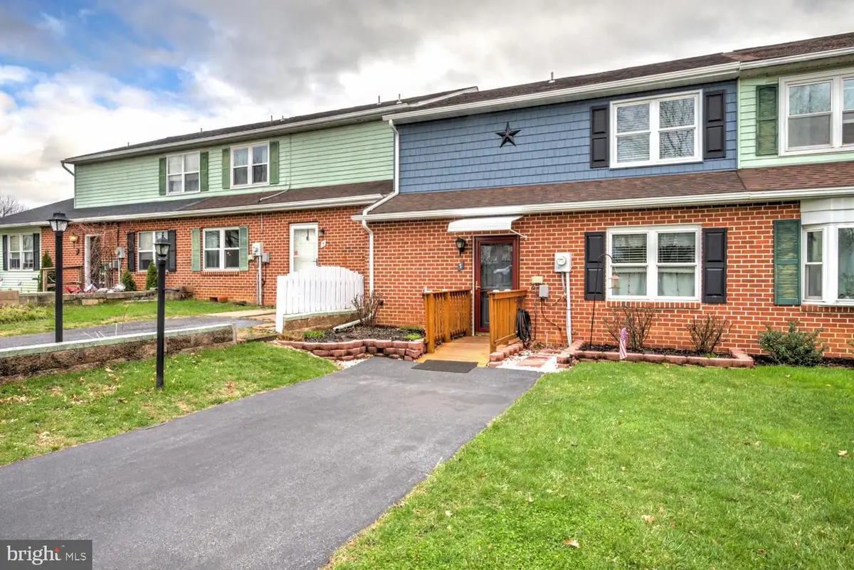 7 Winding Way, Lititz, PA 17543 - #1