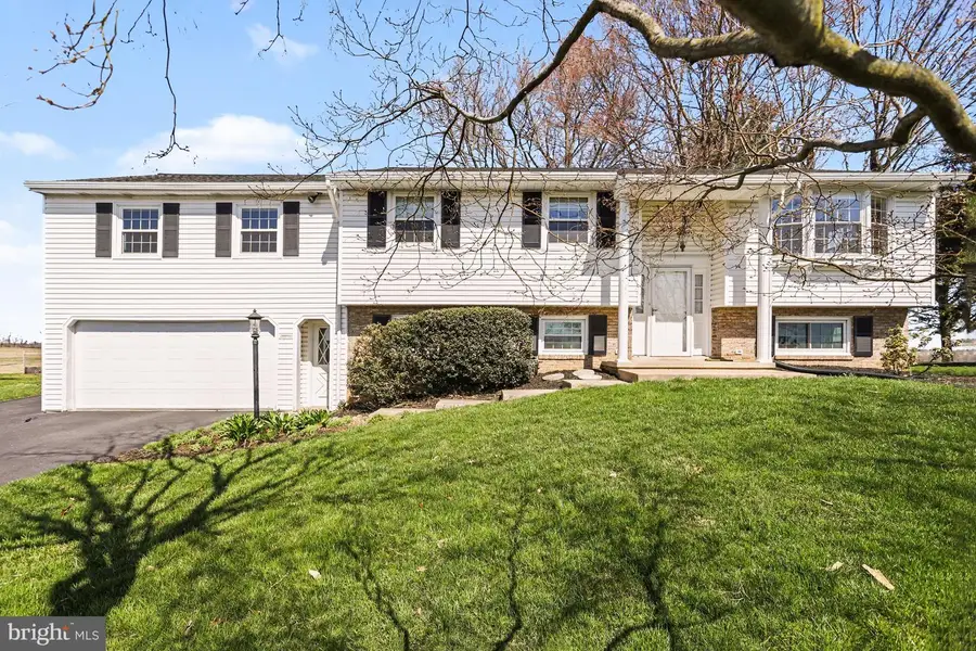 3072 Miller Rd, Washington Boro, PA 17582 - #2