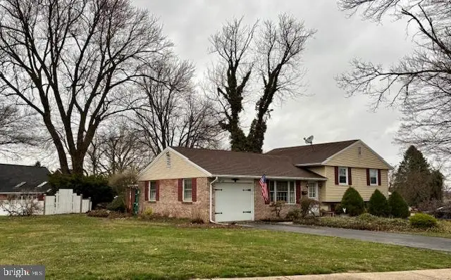 229 Pleasant View Dr, Strasburg, PA 17579 - #2