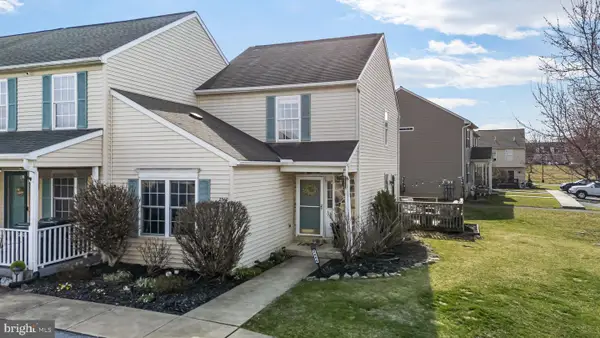 2960 Aster Ln, LITITZ, PA 17543