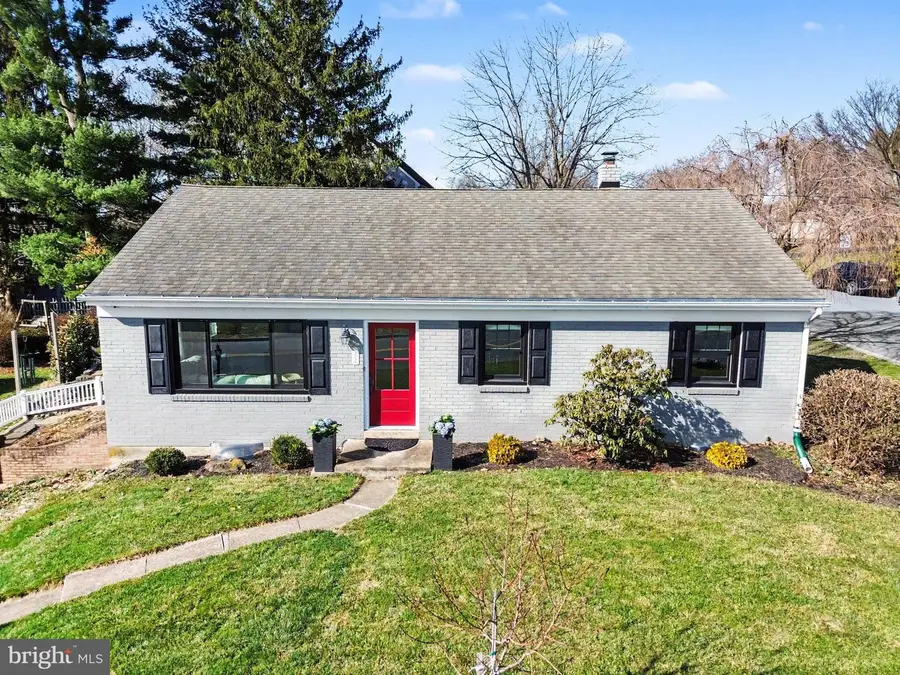 2848 Kissel Hill Rd, Lititz, PA 17543 - #2