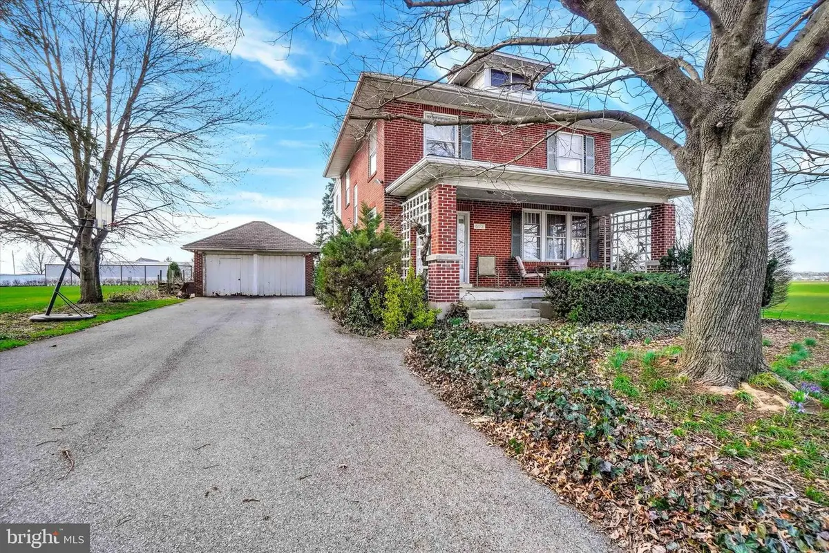 602 Graystone Rd, Manheim, PA 17545 - #1