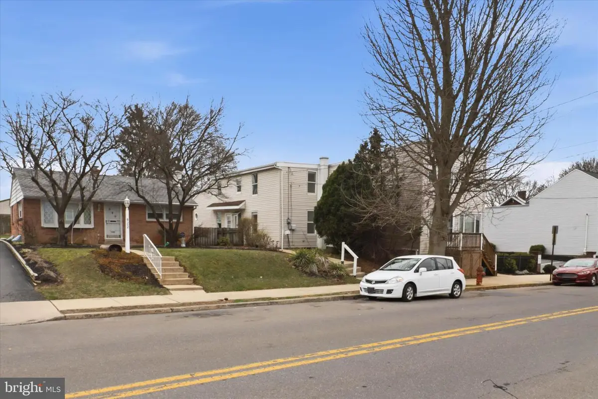 826 Saint Joseph St, Lancaster, PA 17603 - #1
