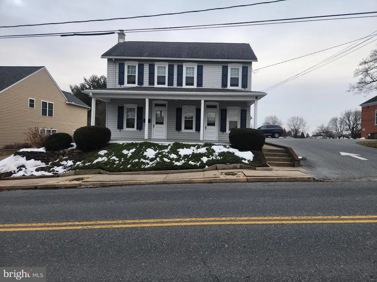 123 N 11th St, Akron, PA 17501 - #1