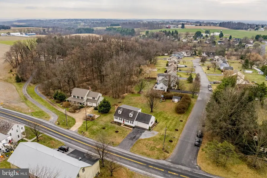 646 W Brubaker Valley Rd, Lititz, PA 17543 - #2