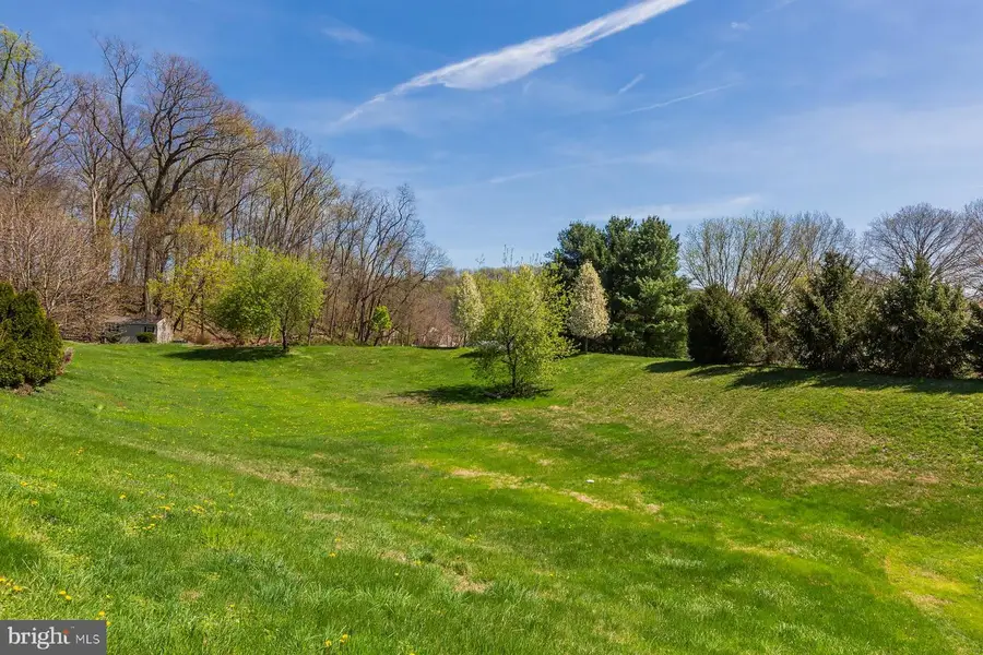 2050 Cloverton Dr, Columbia, PA 17512 - #3