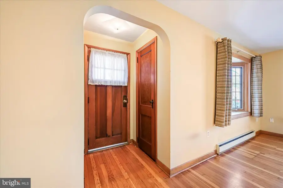 211 Noble St, Lititz, PA 17543 - #3