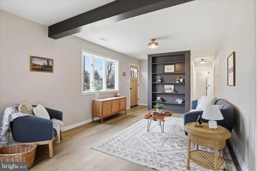 2472 Leaman Rd, Ronks, PA 17572 - #2