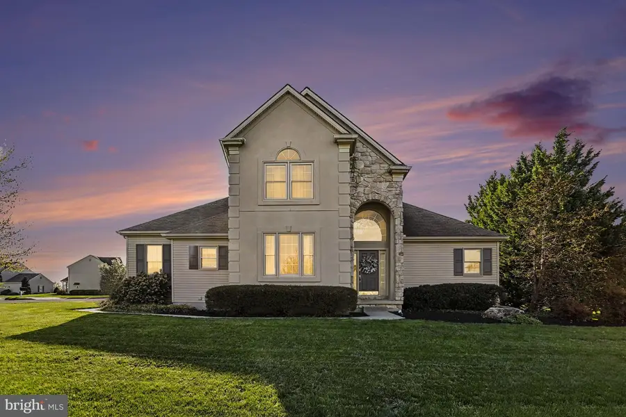 527 Florin Ave, Mount Joy, PA 17552 - #3