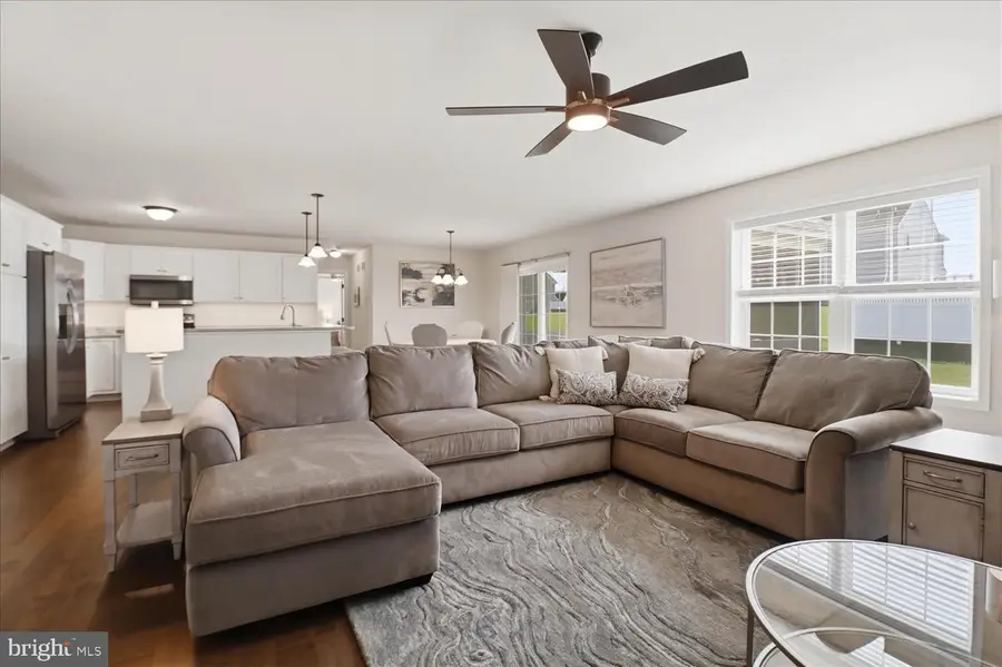 122 Creekside Dr, New Providence, PA 17560 - #2