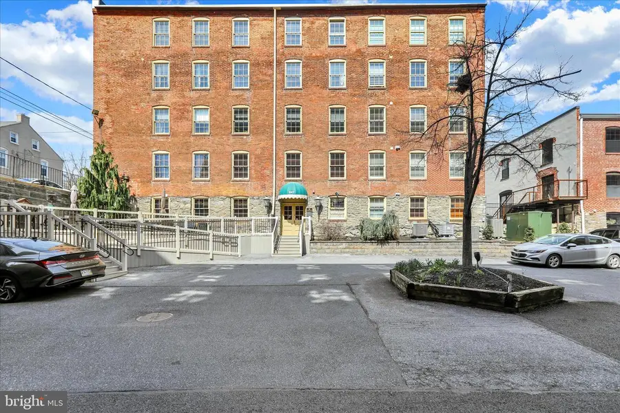 247 N Shippen St #411, Lancaster, PA 17602 - #2