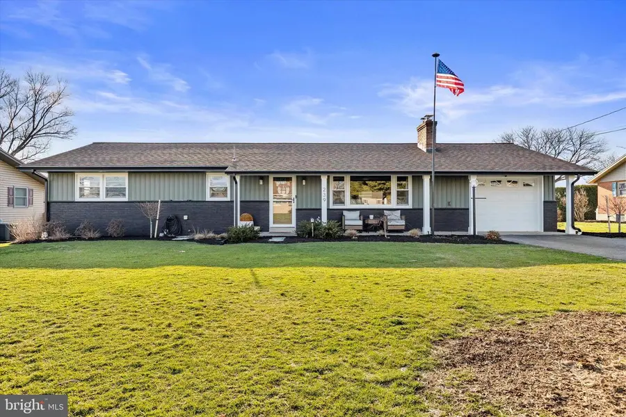 239 Mill Rd, Mount Joy, PA 17552 - #2