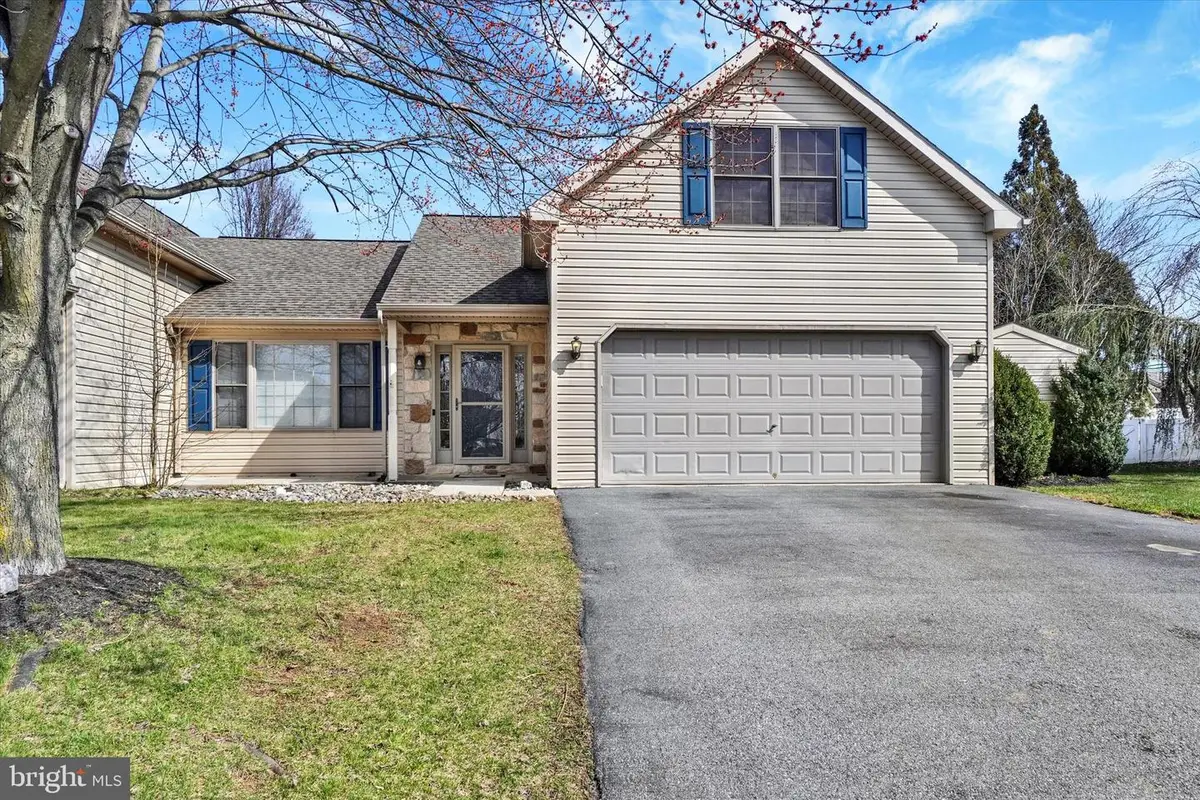 2202 Weeping Willow Ln, Mount Joy, PA 17552 - #1