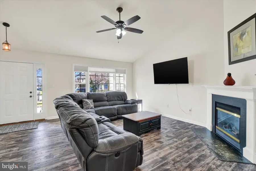 2202 Weeping Willow Ln, Mount Joy, PA 17552 - #3