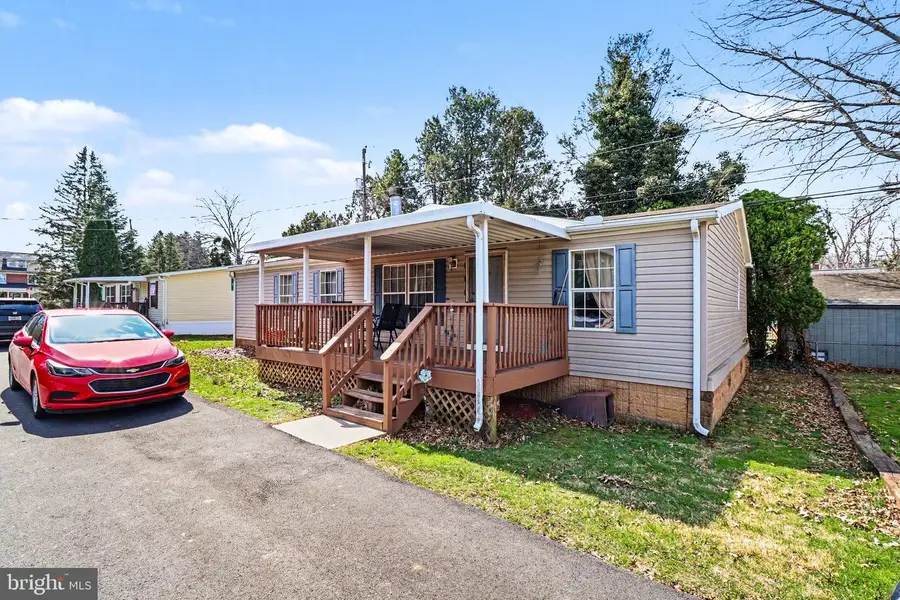 8 Madge Dr, Lancaster, PA 17603 - #3