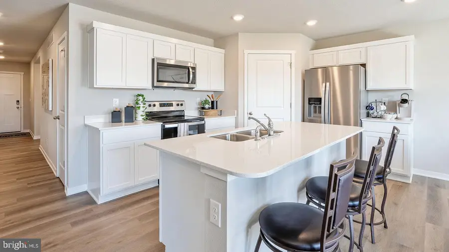 114 Erica Ln, Columbia, PA 17512 - #2