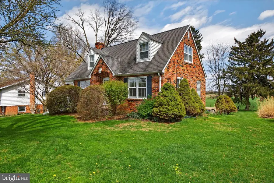 575 Church St, Landisville, PA 17538 - #2