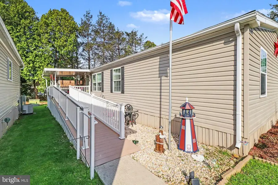 106 Madge Dr, Lancaster, PA 17603 - #2