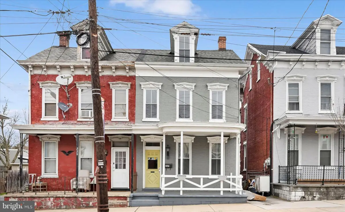 227 N 3rd St, Columbia, PA 17512 - #1