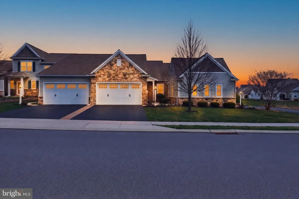 637 Lititz Reserve Ln, Lititz, PA 17543 - #1