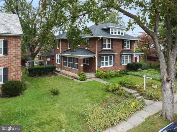 1055 Louise Ave, LANCASTER, PA 17601