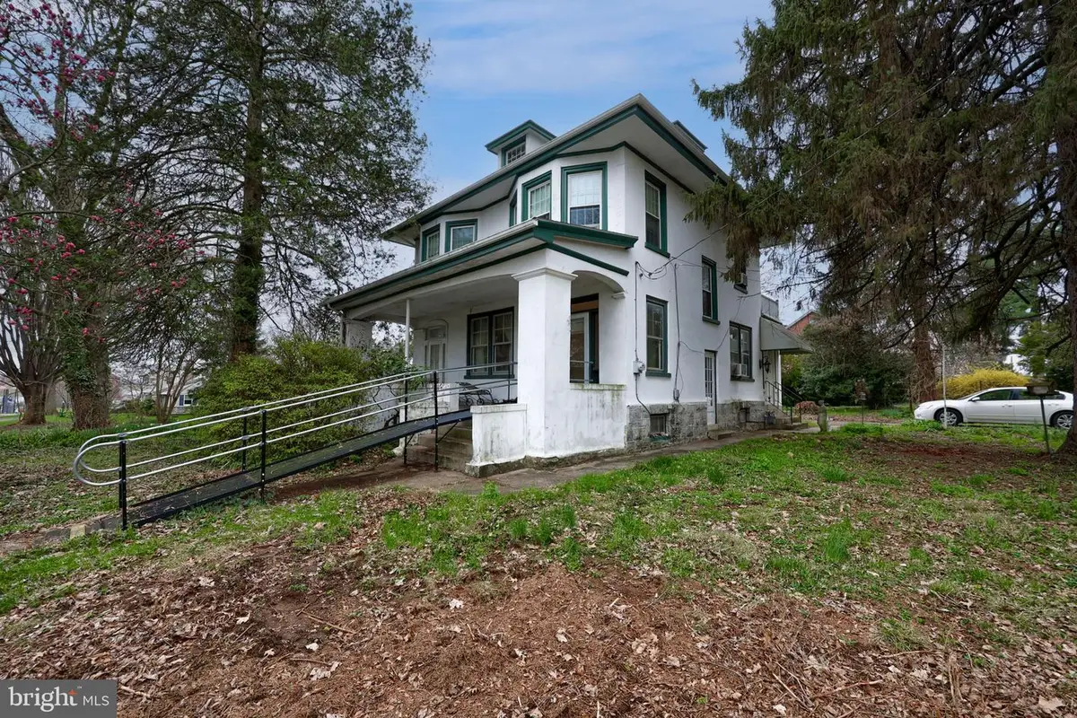 218 Pleasure Rd, Lancaster, PA 17601 - #1