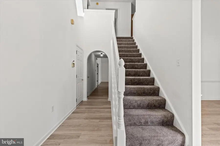 116 Greenview Dr, Lancaster, PA 17601 - #2