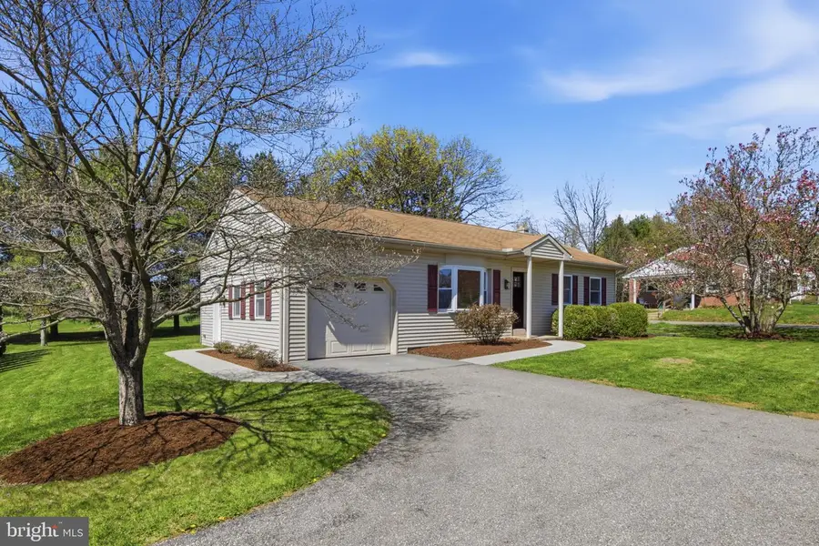 290 Church St, Landisville, PA 17538 - #2