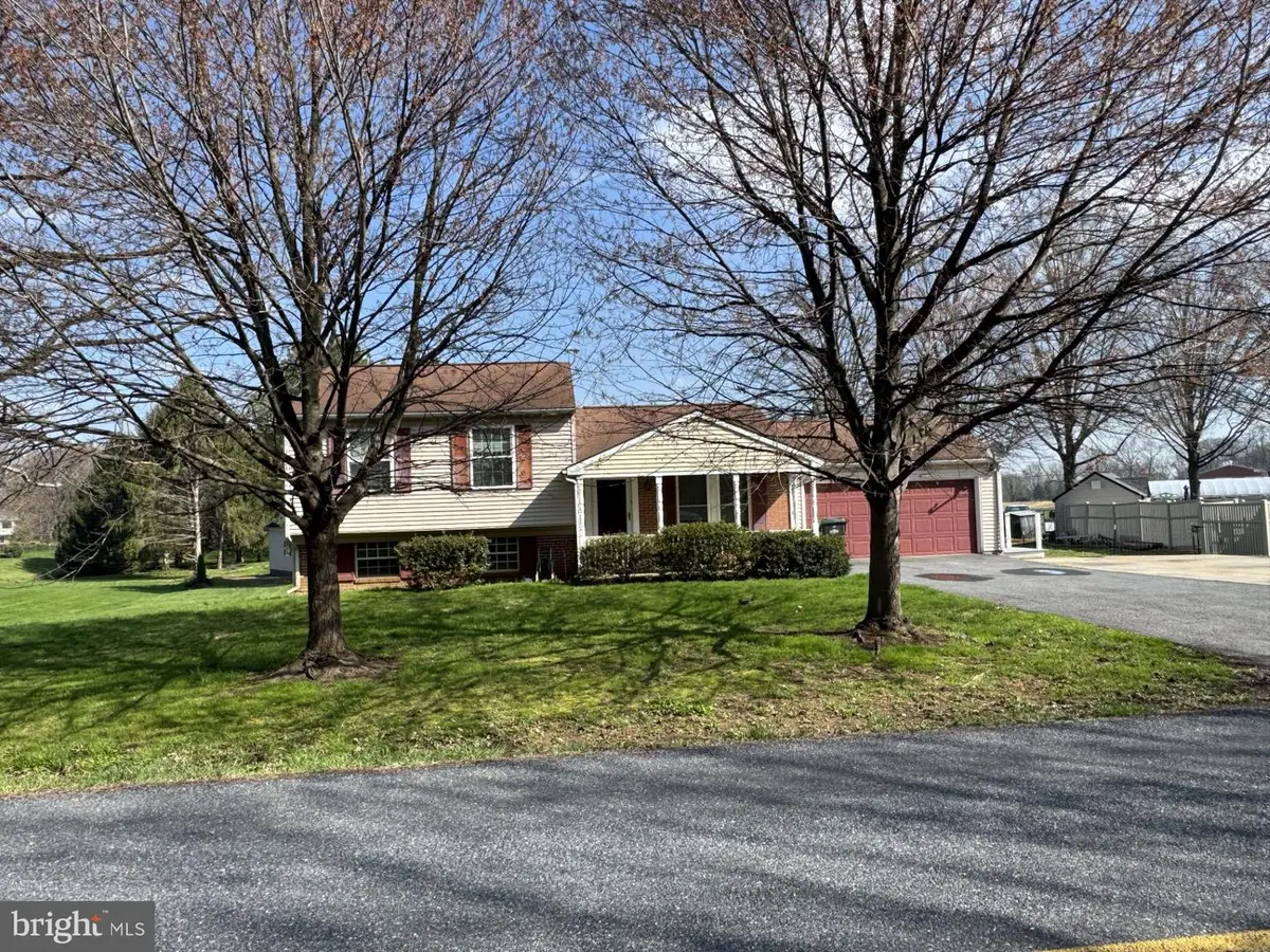 715 Hempfield Hill, Columbia, PA 17512 - #1