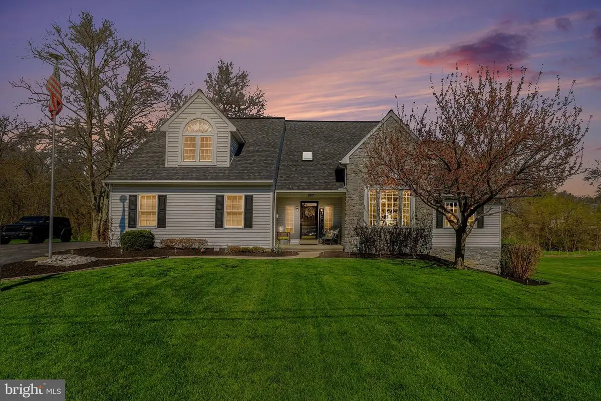 257 Park Ave, Mount Joy, PA 17552 - #1