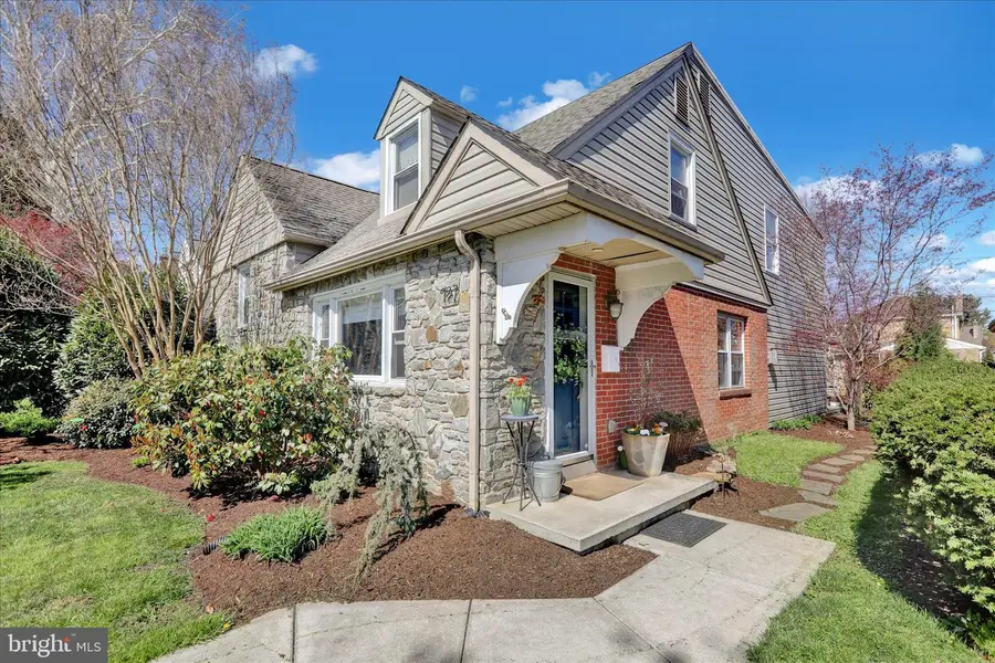 937 Louise Ave, Lancaster, PA 17601 - #2