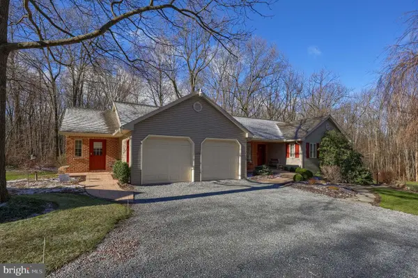 1624 Springville Rd, NEW HOLLAND, PA 17557