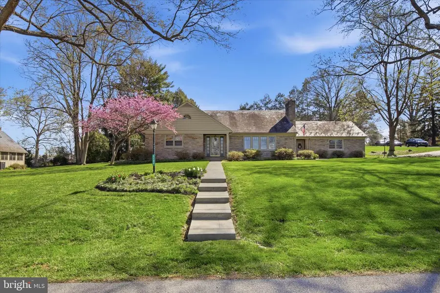 2180 W Ridge Dr, Lancaster, PA 17603 - #2