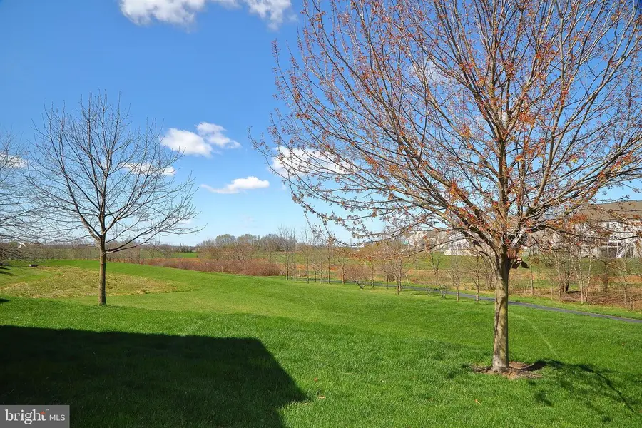 483 Allegiance Dr, Lititz, PA 17543 - #3