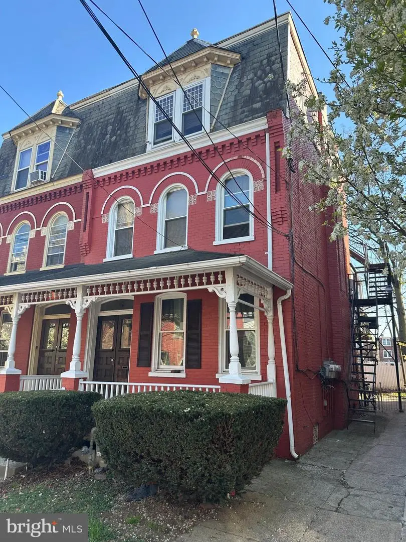 726 1st St, Lancaster, PA 17603 - #1