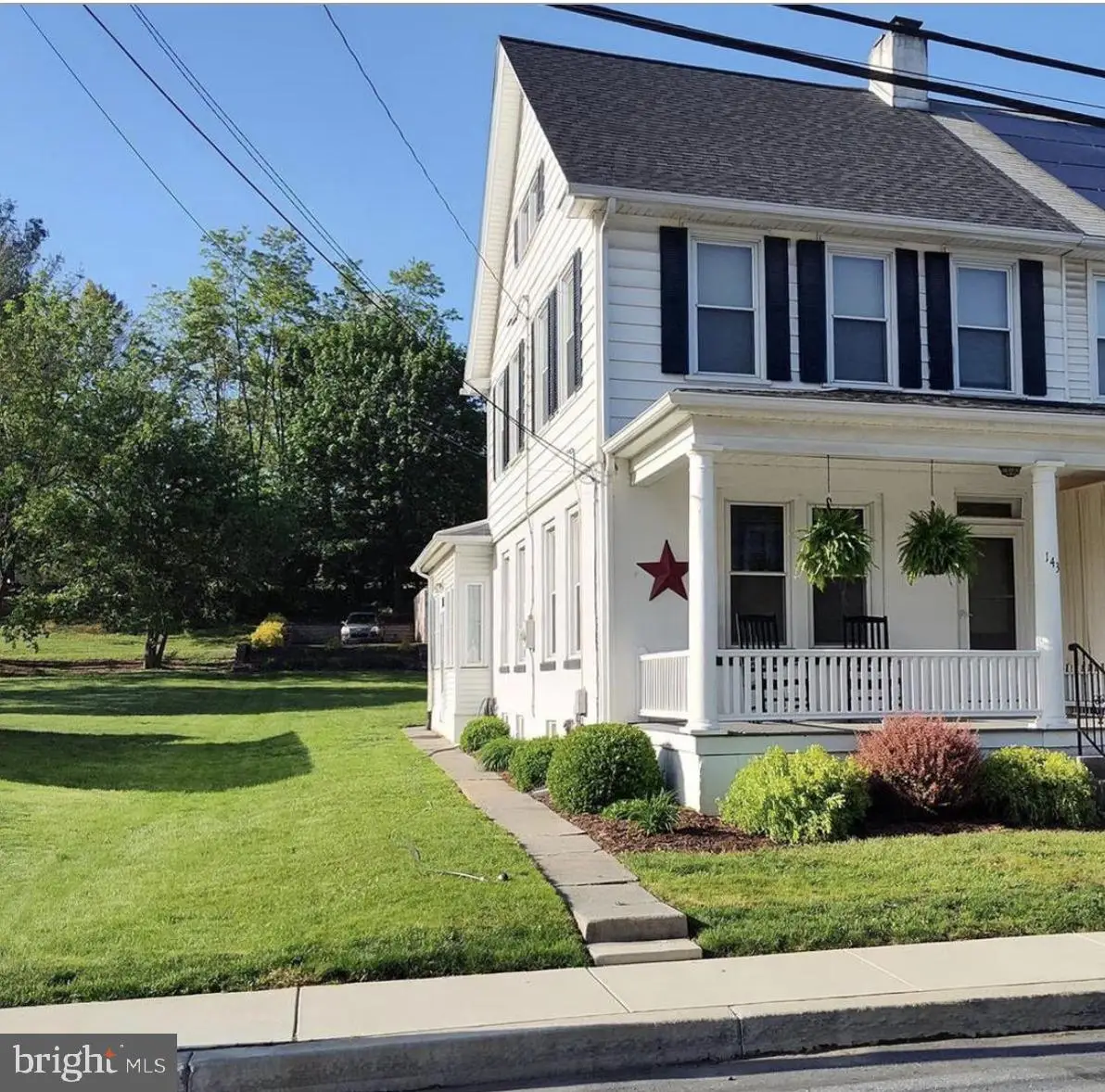 143 E Main St, Brownstown, PA 17508 - #1