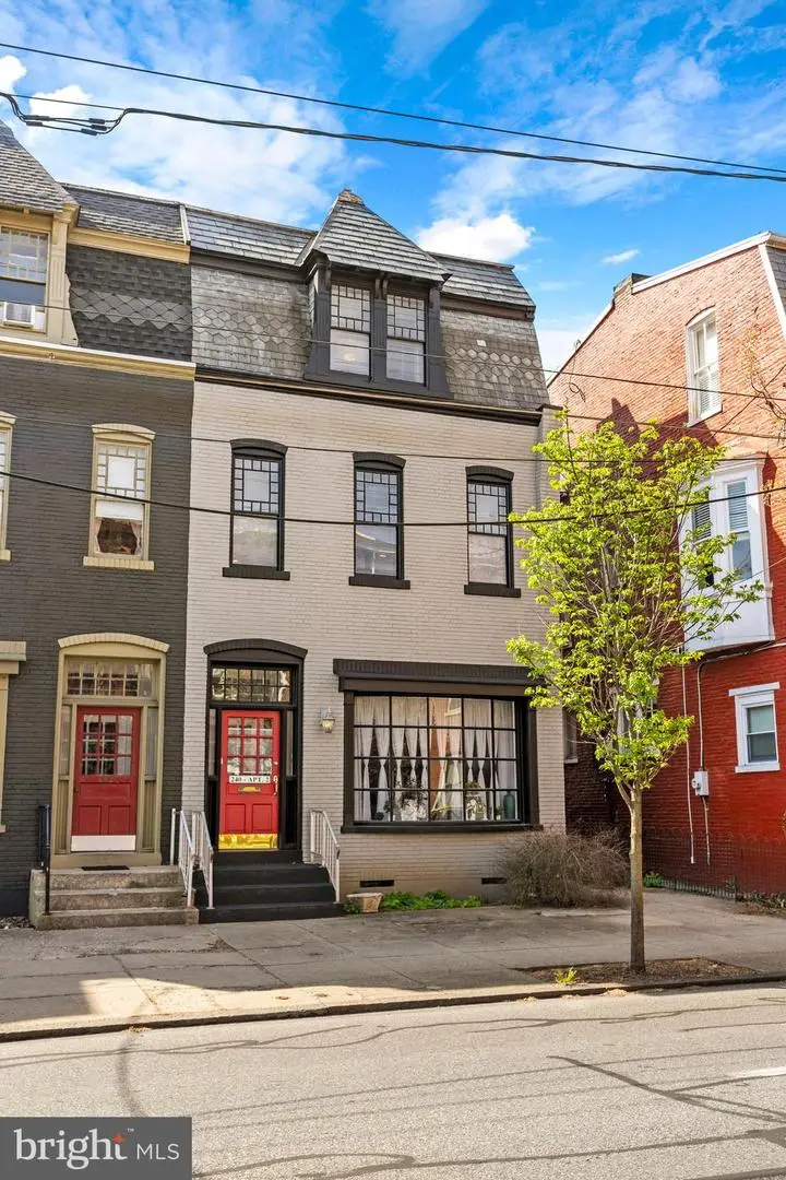 240 E Orange St, Lancaster, PA 17602 - #1