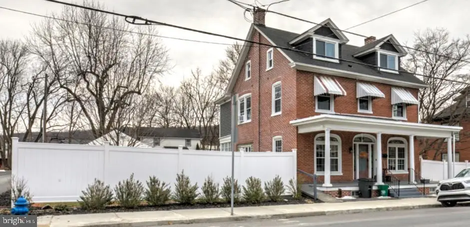 247 Church Ave, Ephrata, PA 17522 - #1