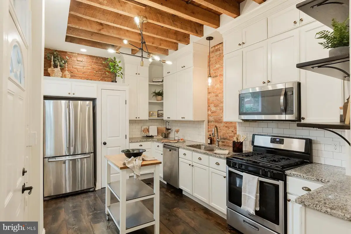 136 N Plum St, Lancaster, PA 17602 - #1