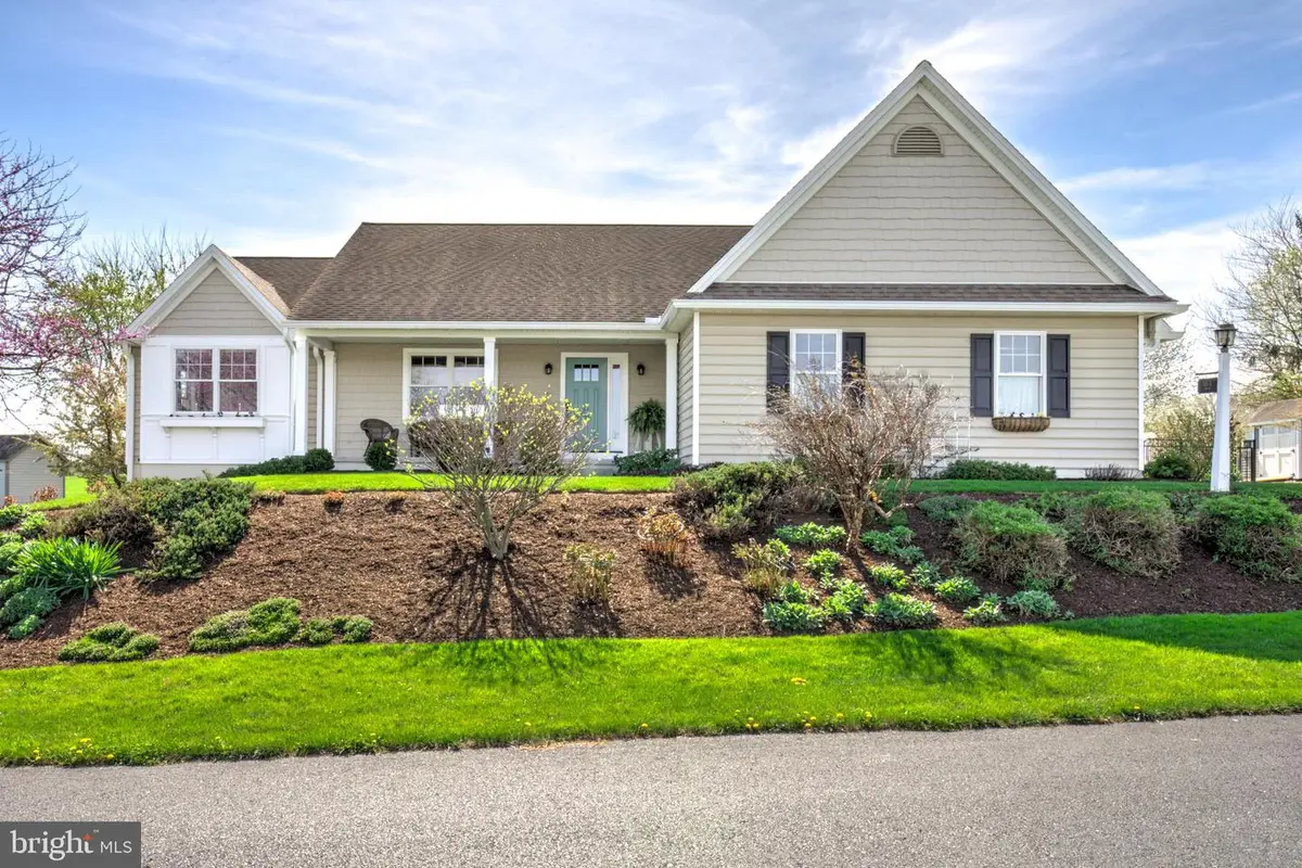 416-a Linden St, East Earl, PA 17519 - #1